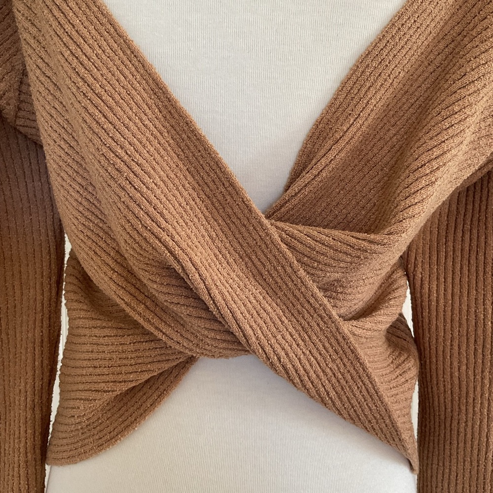 Astr Tan Open-Back Sweater - Picture 6 of 9
